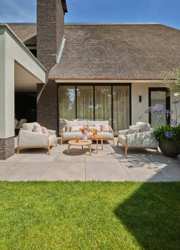 Bellano-SUNS-Sofaset–YKNG-Mood-24-2-2500