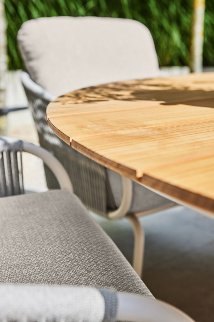 Dolce-Grado-SUNS-LOWDiningchair-CS-FIW-CS-NG-Mood-24-3-2500
